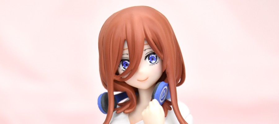 五等分の花嫁】彼シャツを着た三玖のフィギュアが登場！思わずドキッとするはにかむ表情や仕草に注目！【オンクレ】 - Boom App Games