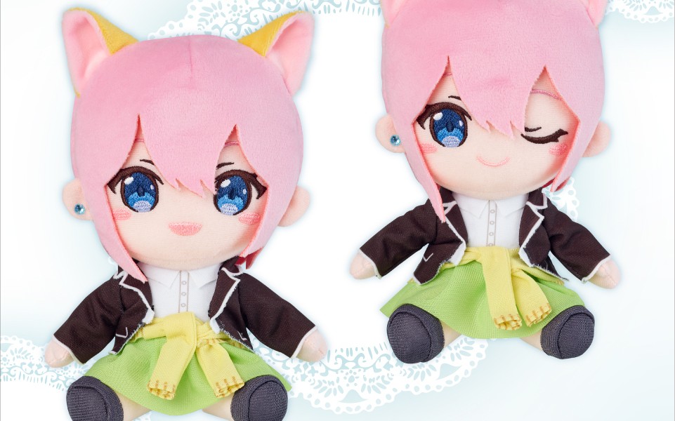 五等分の花嫁】猫耳がついた一花のぬいぐるみが登場！猫耳制服姿