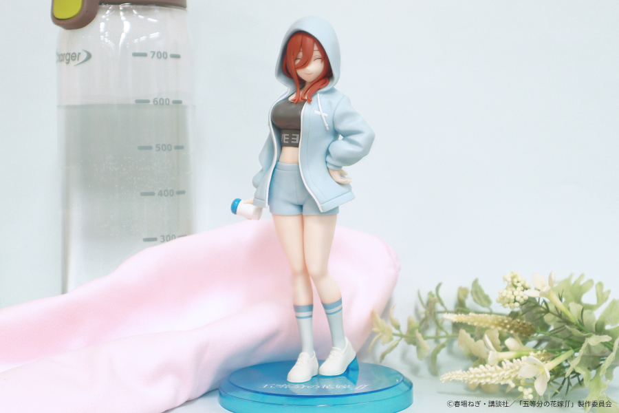 五等分の花嫁】ジムデート姿の中野三玖のプライズフィギュアが登場！フードを被り抜群の肉体美を魅せる三玖と満面の笑みの限定版に注目！【プライズ】 -  Boom App Games